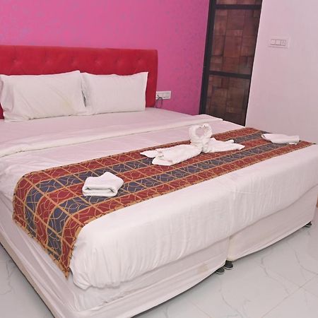 Hotel Apni Haveli Udaipur Esterno foto