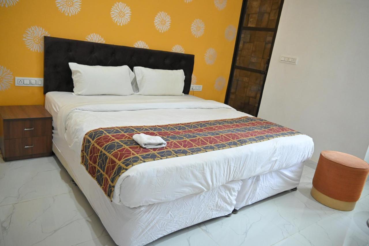 Hotel Apni Haveli Udaipur Esterno foto