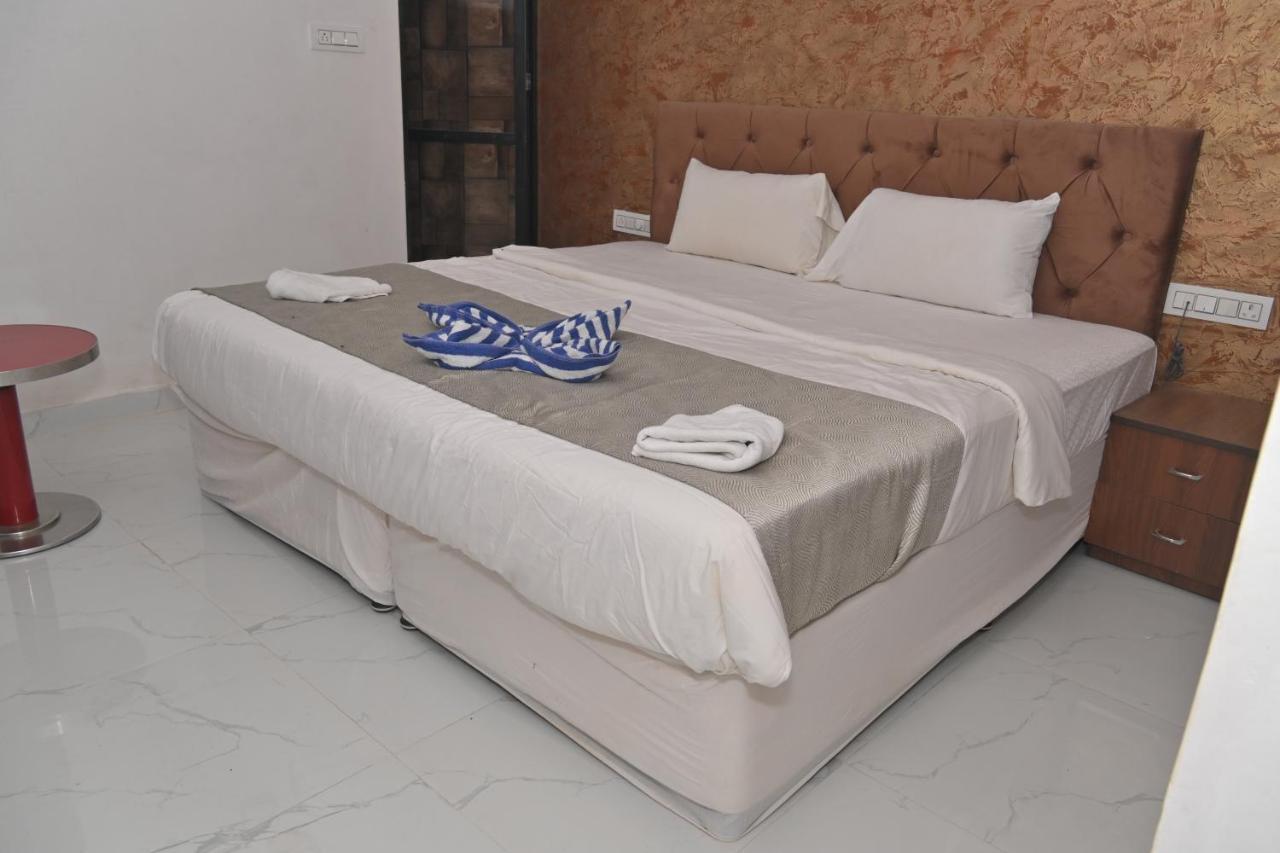 Hotel Apni Haveli Udaipur Esterno foto