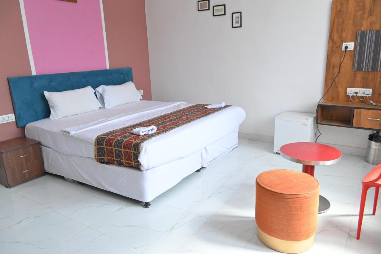 Hotel Apni Haveli Udaipur Esterno foto